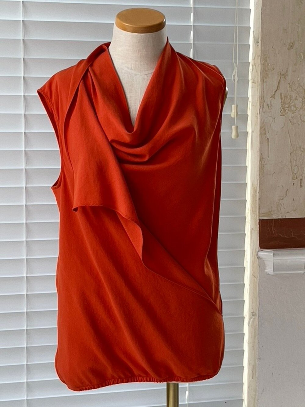 Theory 100% Poly V-Neck Top Orange Size S Flowing Double Layer